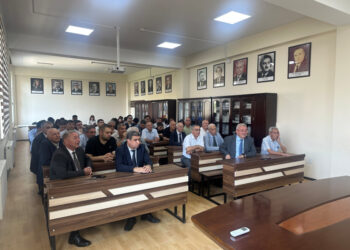 Türkiyənin Koç Universitetinin professoru BDU-da məruzə edib