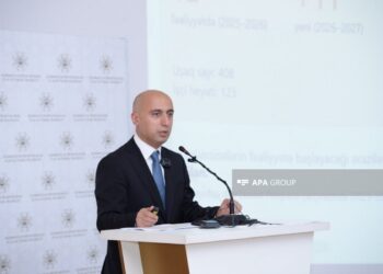 Elm və təhsil naziri: 600 məktəbdə 40-dan çox şagird təhsil alır