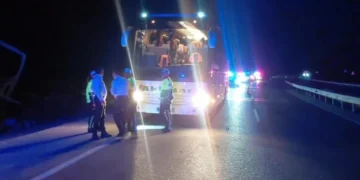 Türkiyədə sərnişin avtobusu qəzaya uğrayıb, 18 nəfər xəsarət alıb