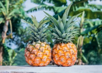 Azərbaycan Vyetnamdan ananas idxalını bərpa edib
