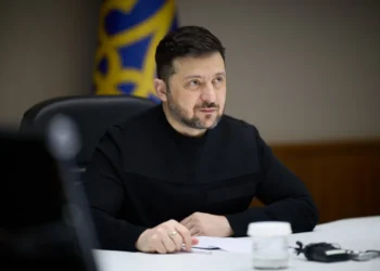 Zelenski: ABŞ bu qış Rusiya ilə Ukrayna arasında danışıqları bərpa etmək istəyir