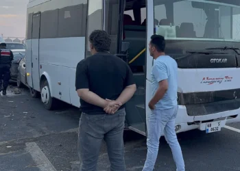 Qum fırtınası Türkiyədə zəncirvari qəzaya səbəb olub