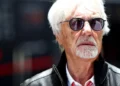 “Formula 1″in keçmiş rəhbəri Berni Ekklstounun baqajında ov tüfəngi aşkarlanıb