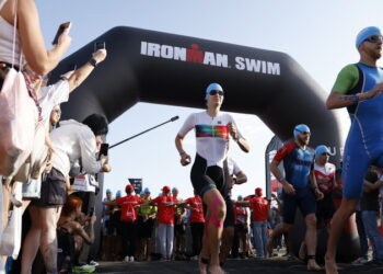 Bakıda “ALUFAR IRONMAN 70.3 Baku” beynəlxalq triatlon yarışı start götürüb