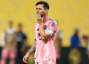 Messi mövsümdə 20-yə, karyerasında 930-a çatdı