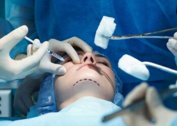 Azərbaycanda fəaliyyətinə icazə verilən plastik cərrahların sayı 50-ni ötüb
