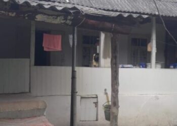 Qəhrəmanlar böyüdən ev uçmaq təhlükəsindədir – 89 yaşlı ana Prezidentə müraciət etdi