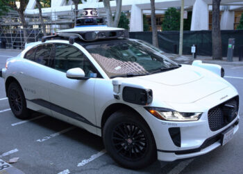 “Uber” və “Wayve” Londonda sürücüsüz robotaksilərin sınağına başlayır