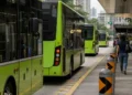 Sinqapurda avtobuslarda ictimai qaydanı pozanlar cərimələnəcək