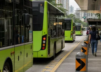 Sinqapurda avtobuslarda ictimai qaydanı pozanlar cərimələnəcək