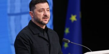 Zelenski: Rusiya müharibəni bitirməyə hazır deyil