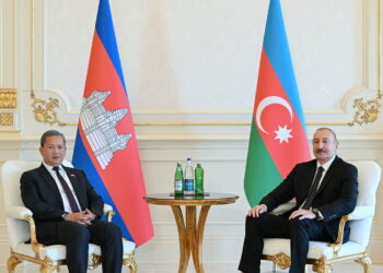 İlham Əliyevin Kambocanın Baş naziri ilə məhdud tərkibdə görüşü oldu