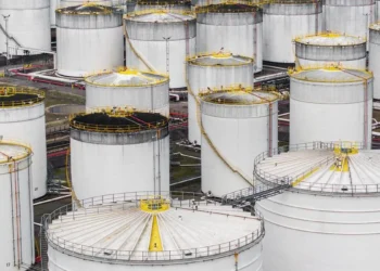 IEA: Sərbəst buraxılan neft ehtiyatlarının həcmi 400 milyon bareli ötəcək