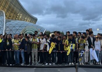 “Fənərbaxça” Bakıya gəlib