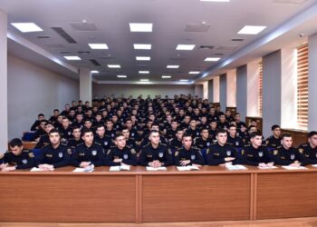 Polis Akademiyasında mütəxəssislərin iştirakı ilə dərslər keçirilir