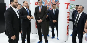 Fərid Qayıbov yeni idman zalının açılışında iştirak edib
