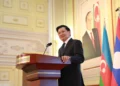 Laos Prezidenti BDU-nun tələbələri ilə görüşüb