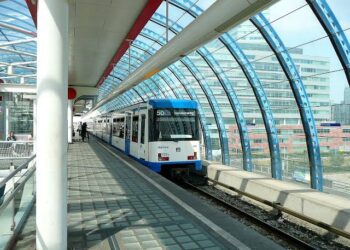 Amsterdam metrosu fəaliyyətini tam dayandırıb