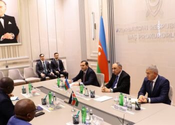 Baş prokuror Kamran Əliyev Keniya Respublikasının Dövlət Prokurorluğunun direktoru ilə görüşdü