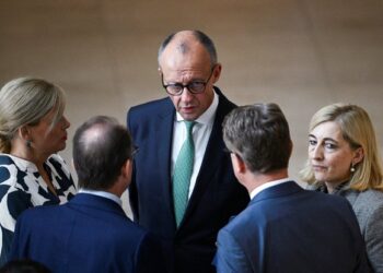 Aİ Mertsin istefasına hazırlaşmağa başlayıb