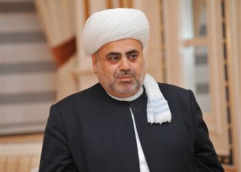 Allahşükür Paşazadə: Azərbaycanda hicab qadağan olunmayıb