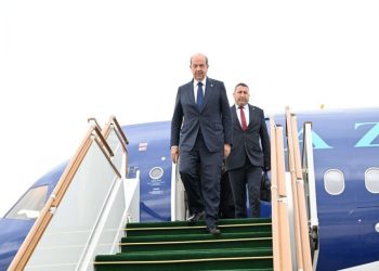 Ersin Tatar Azərbaycana gəlib