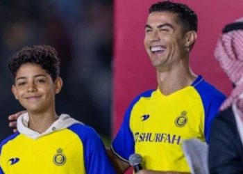 Dünyada ilk milyarder futbolçu Ronaldo oldu