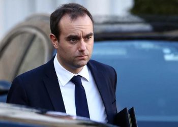 “İndi prezidenti dəyişməyin vaxtı deyil” – Lekornu