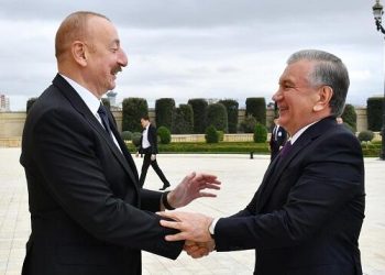 İlham Əliyev Mirziyayevi təbrik etdi