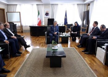 Azərbaycan səfiri İranın mədəniyyət və islami irşad naziri ilə görüşüb