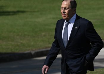 “Rusiya divar hörmək yox, vicdanla işləmək istəyir” – Lavrov