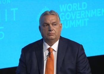 Orban Qərbi İTTİHAM ETDİ