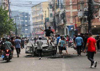 Nepalda sosial media etirazları: Ölənlərin sayı artır