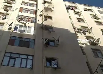 Xırdalanda yaşayış kompleksində yanğın olub, sakinlər təxliyə edilib