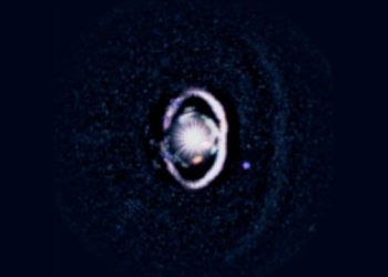 Astronomlar qaranlıqda doğulan körpə planetin ilk şəklini çəkiblər