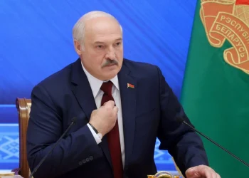 Lukaşenko: Putin məndən heç nə gizlətmir