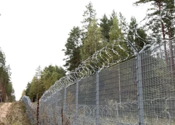 Latviya Rusiya və Belarusla sərhədləri yaxınlığında hava məkanını bağlayıb