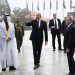 Prezidentlər Şuşada güllələnmiş heykəllərə baxdılar