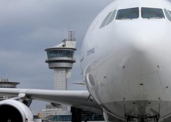 Kopenhagen hava limanında dron xəbərdarlığı: Uçuşlar yenidən açıldı