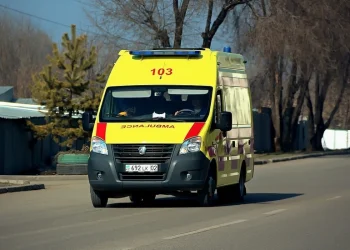 Qazaxıstanda yol qəzasında 10 zəvvar ölüb