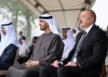 Prezidentlər Şuşa qalasının önündə foto çəkdirdilər