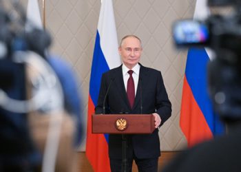 Putin: İranın nüvə proqramı ilə bağlı vəziyyət danışıqlar yolu ilə həll edilməlidir