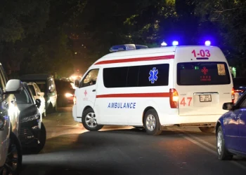 Ermənistanda hərbçiləri daşıyan avtomobil qəzaya uğrayıb, yeddi nəfər yaralanıb