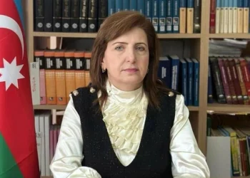 Bakıda məktəbdə pul yığdığı iddia olunan direktor işdən çıxarılıb